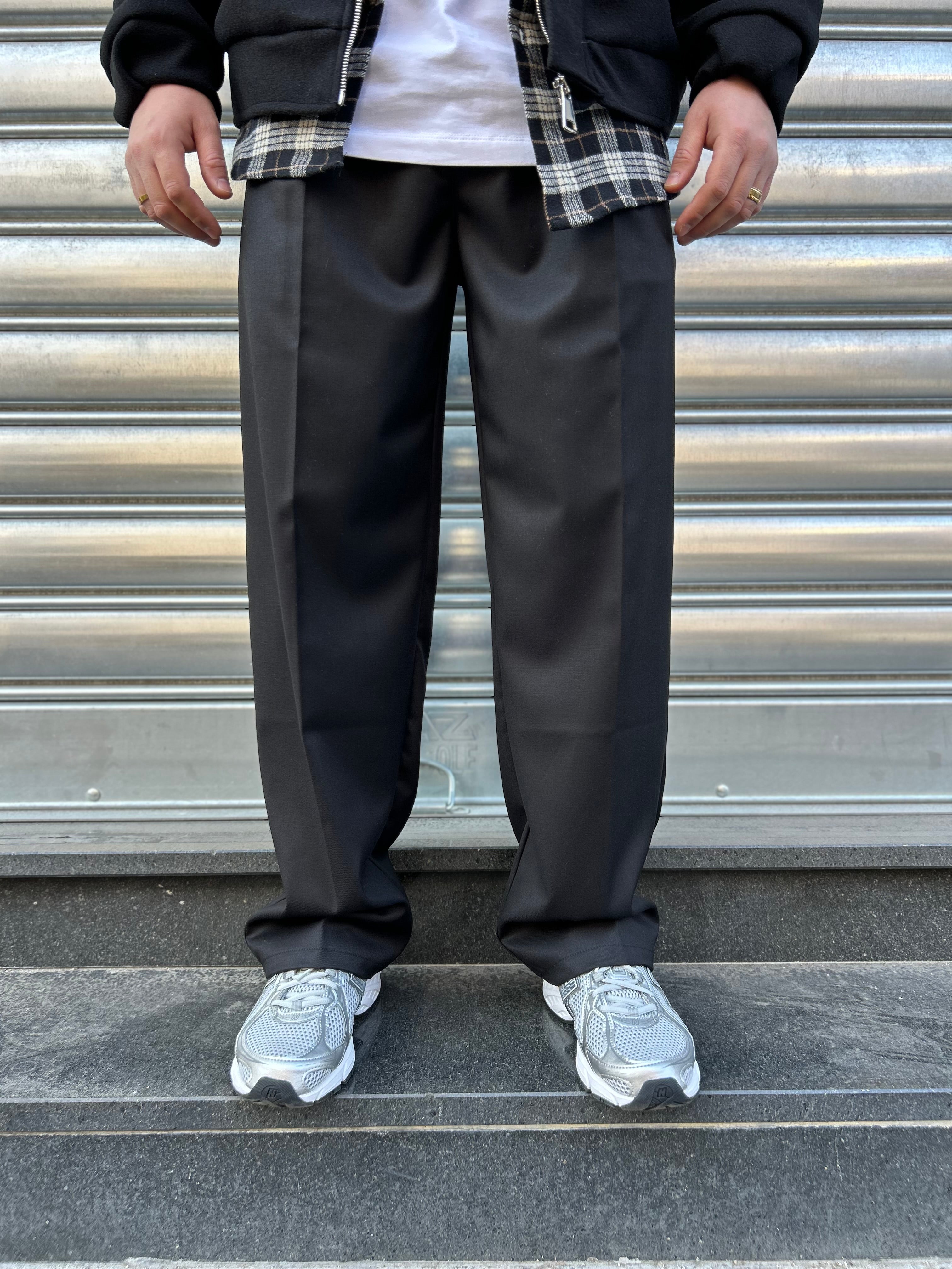 Pantalone Fondo Ampio Nero “ARCHIIVE”